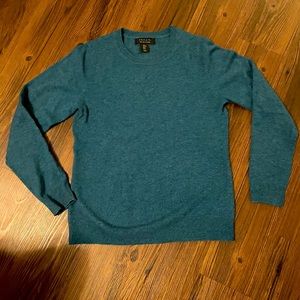 Tahari cashmere crew neck sweater